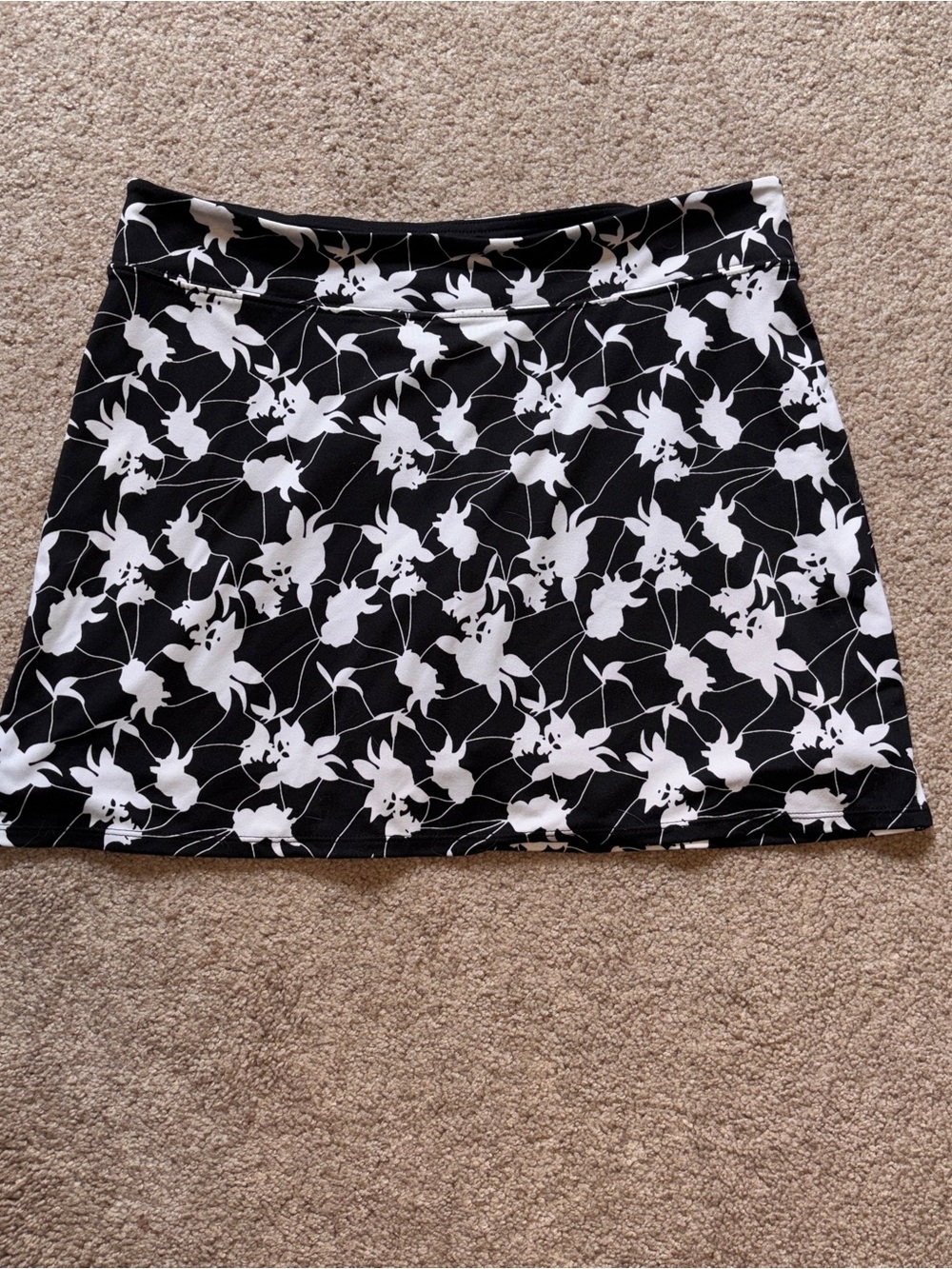 Tranquility by Colorado Clothing Black & White Floral Skort